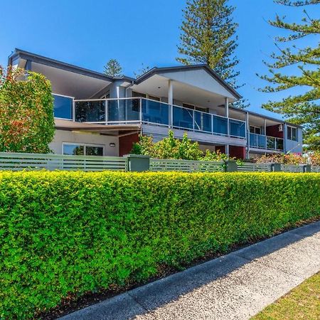 Adrift Apartments Yamba Kültér fotó