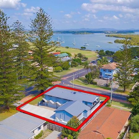 Adrift Apartments Yamba Kültér fotó
