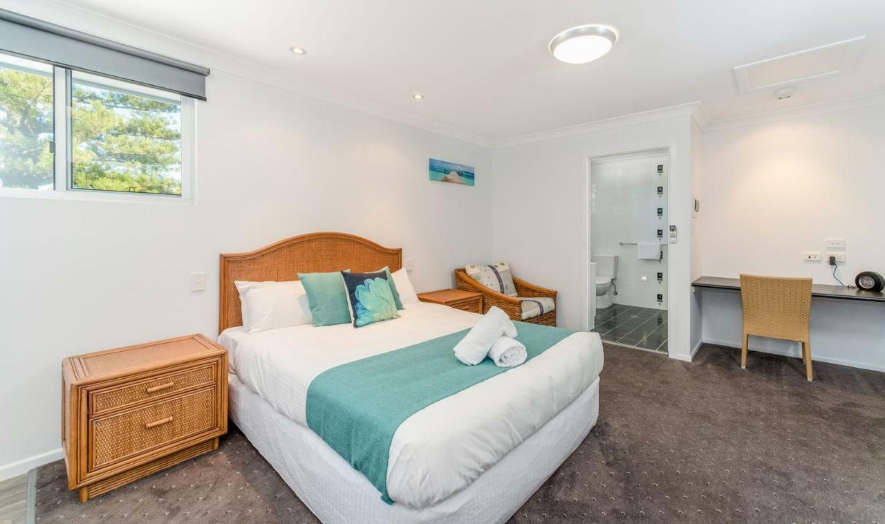Adrift Apartments Yamba Kültér fotó